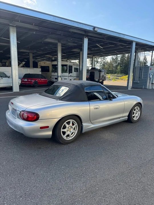 2002 Mazda NB MX-5 Miata - Image 5 of 13