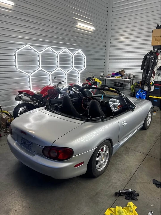 2002 Mazda NB MX-5 Miata - Image 11 of 13