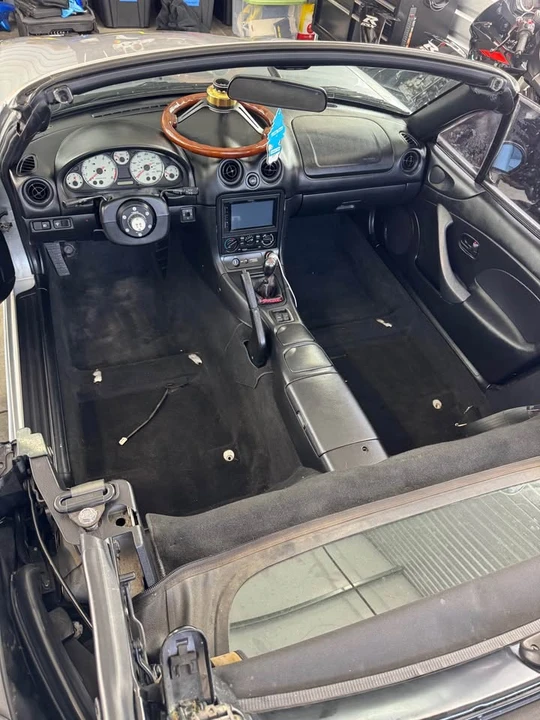 2002 Mazda NB MX-5 Miata - Image 12 of 13