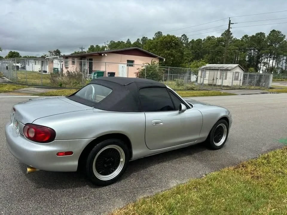 2002 Mazda NB MX-5 Miata - Image 8 of 8