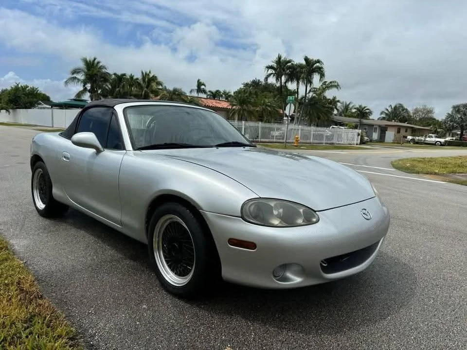2002 Mazda NB MX-5 Miata - Image 7 of 8