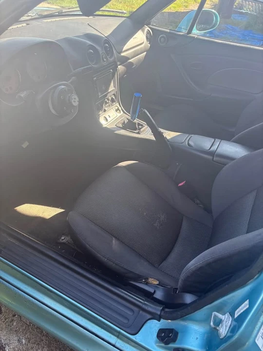 2002 Mazda NB MX-5 Miata - Image 4 of 8
