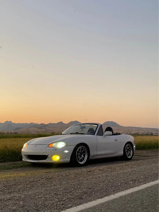 2002 Mazda NB MX-5 Miata - Image 3 of 6