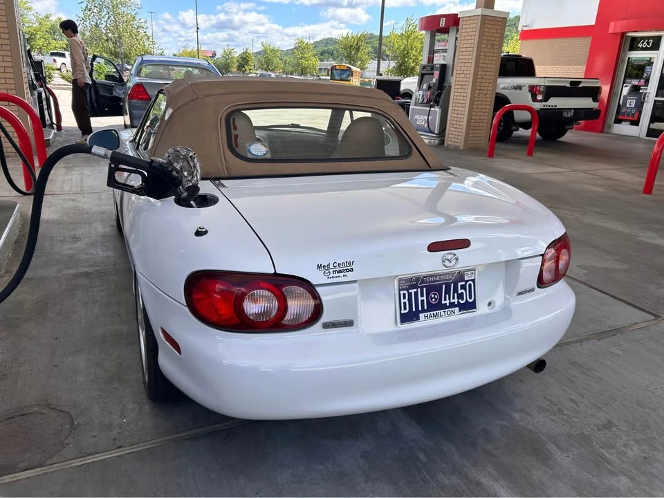 2002 Mazda NB MX-5 Miata - Image 6 of 13
