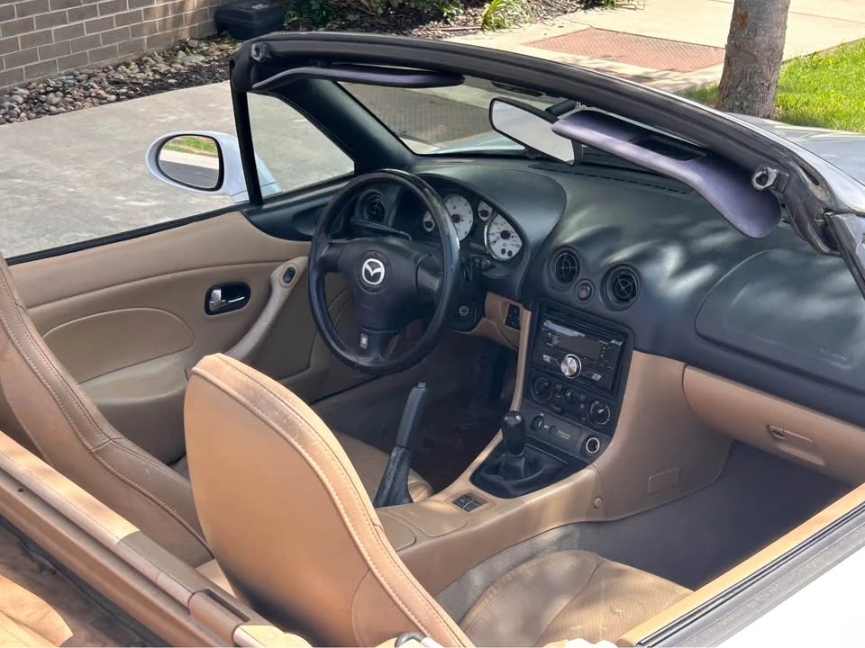 2002 Mazda NB MX-5 Miata - Image 8 of 13