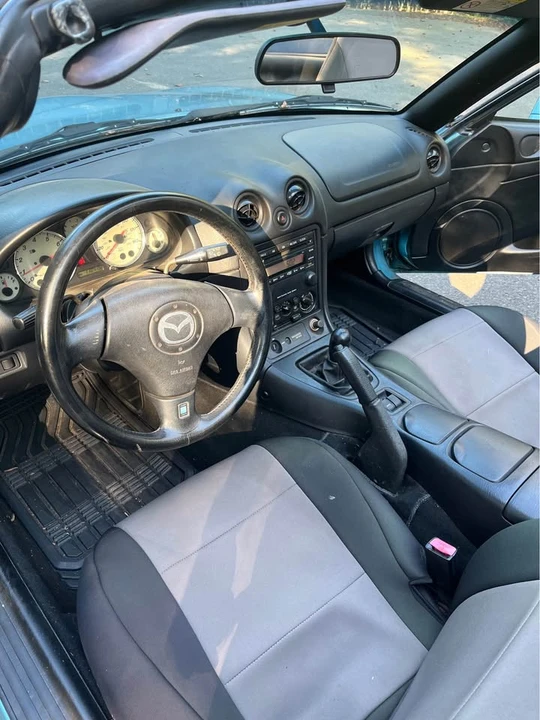 2002 Mazda NB MX-5 Miata - Image 8 of 9