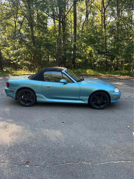 2002 Mazda NB MX-5 Miata - Image 3 of 9