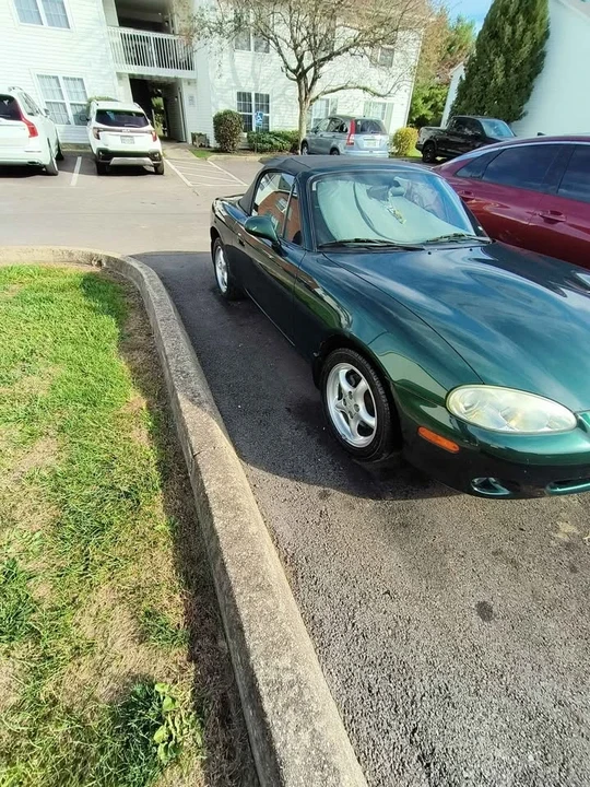 2002 Mazda NB MX-5 Miata - Image 2 of 7