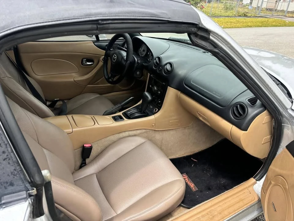 2002 Mazda NB MX-5 Miata - Image 5 of 8