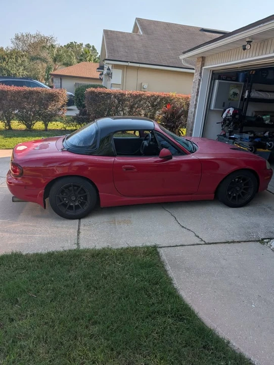 2002 Mazda NB MX-5 Miata - Image 2 of 7