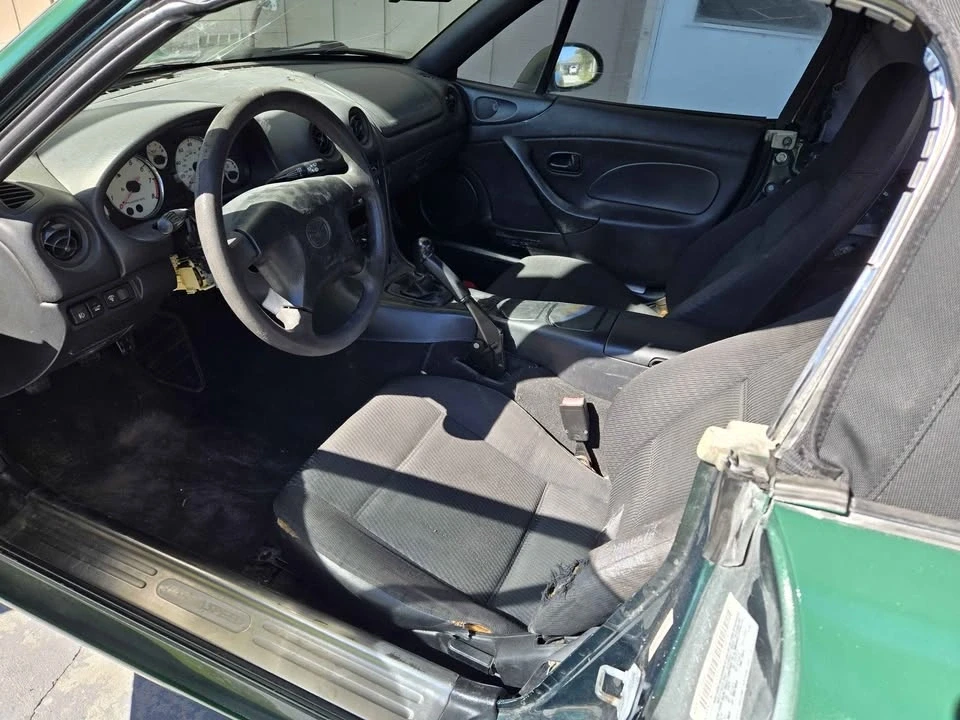 2002 Mazda NB MX-5 Miata - Image 5 of 6