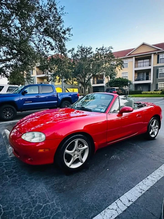2002 Mazda NB MX-5 Miata - Image 3 of 10