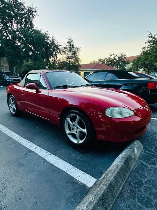 2002 Mazda NB MX-5 Miata - Image 2 of 10