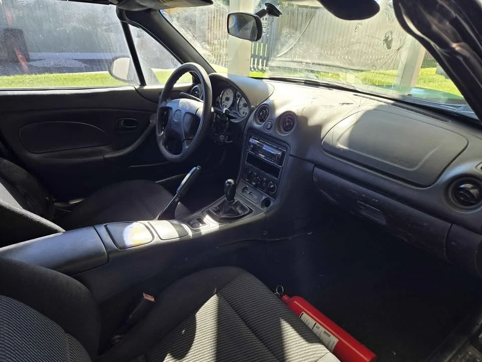 2002 Mazda NB MX-5 Miata - Image 6 of 6