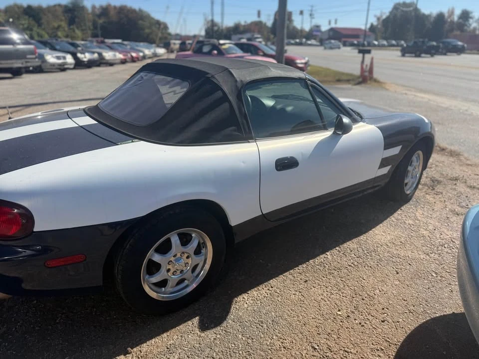 2002 Mazda NB MX-5 Miata - Image 6 of 19