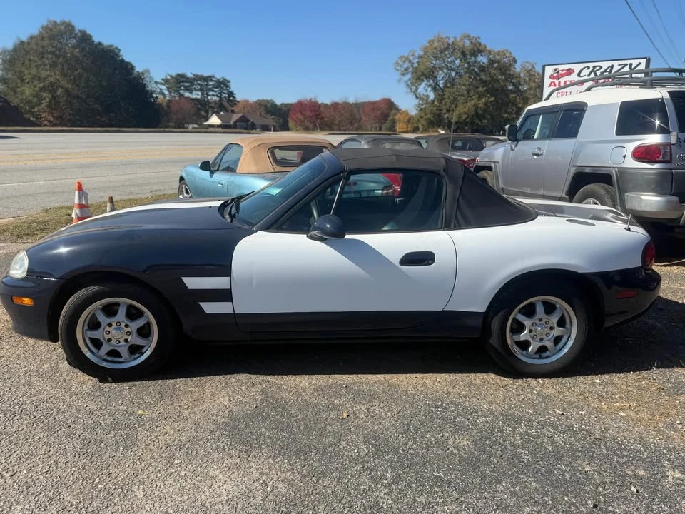 2002 Mazda NB MX-5 Miata - Image 4 of 19