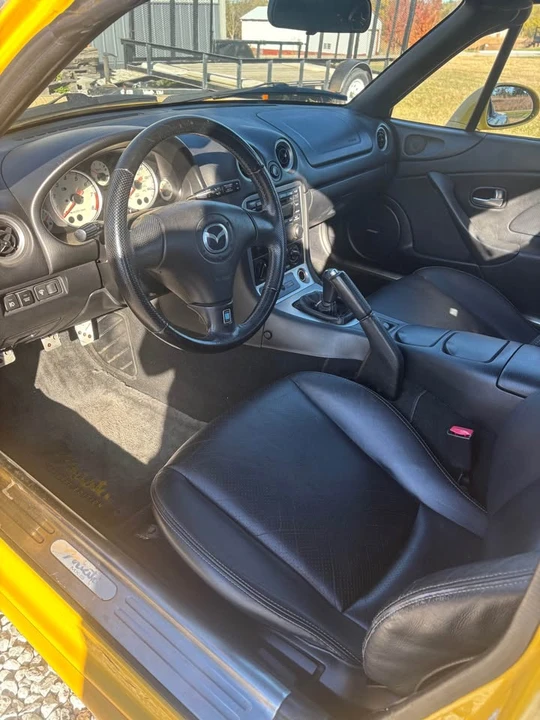 2002 Mazda NB MX-5 Miata - Image 4 of 7
