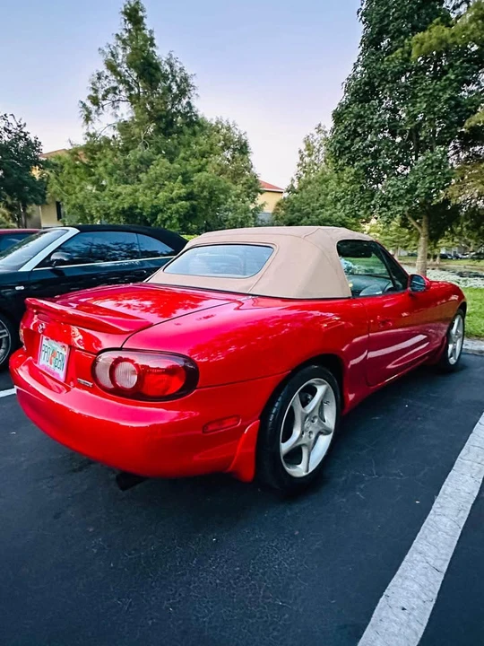 2002 Mazda NB MX-5 Miata - Image 2 of 11
