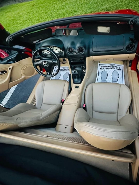 2002 Mazda NB MX-5 Miata - Image 4 of 11