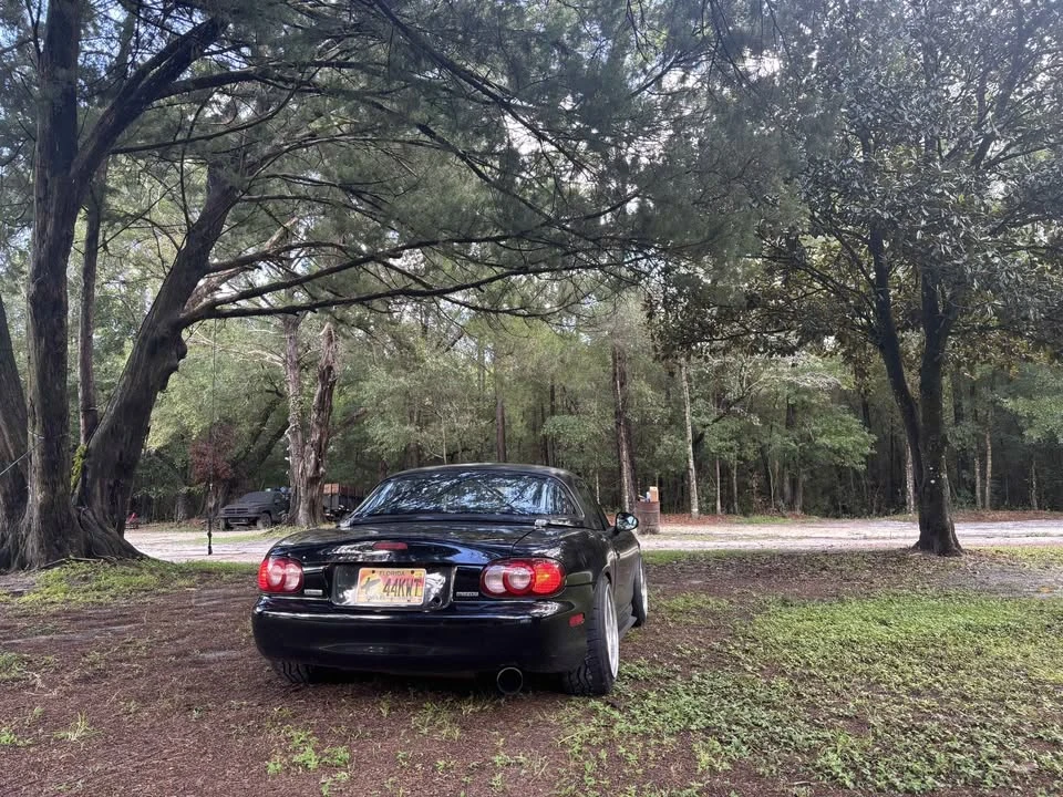2002 Mazda NB MX-5 Miata - Image 2 of 9