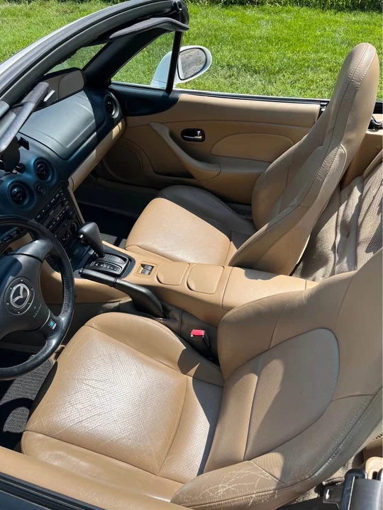 2002 Mazda NB MX-5 Miata - Image 7 of 8
