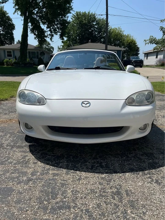 2002 Mazda NB MX-5 Miata - Image 5 of 8