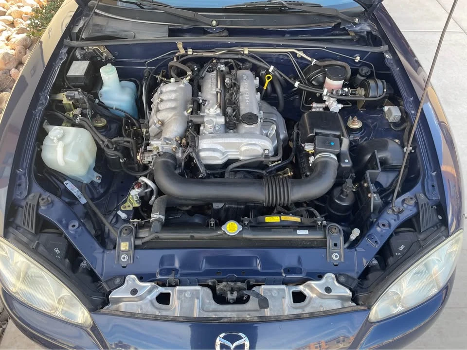 2002 Mazda NB MX-5 Miata - Image 9 of 11