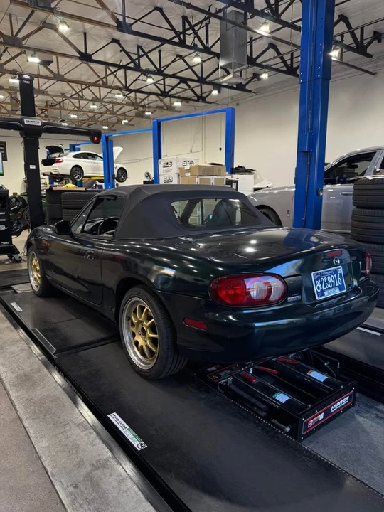 2002 Mazda NB MX-5 Miata - Image 2 of 9