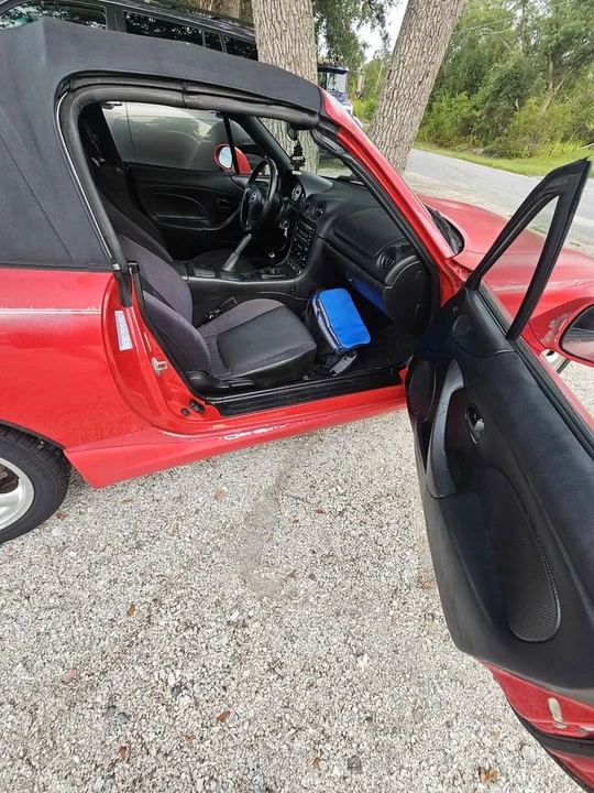 2002 Mazda NB MX-5 Miata - Image 6 of 8