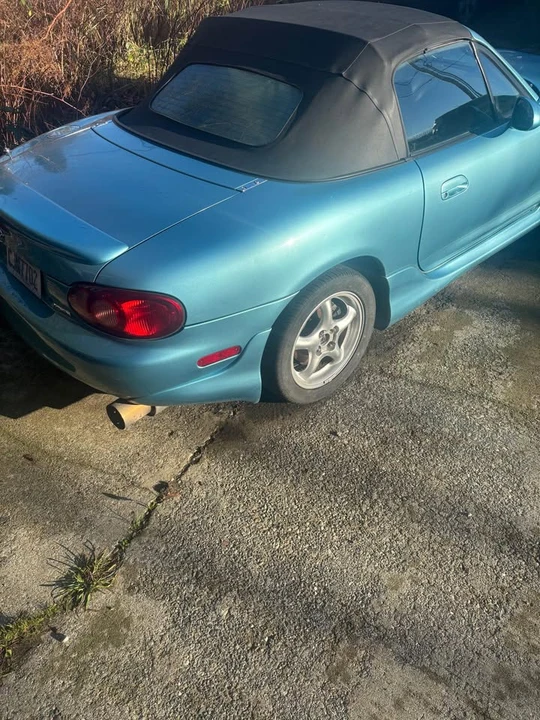 2002 Mazda NB MX-5 Miata - Image 2 of 7