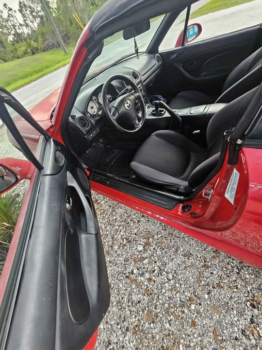 2002 Mazda NB MX-5 Miata - Image 5 of 8