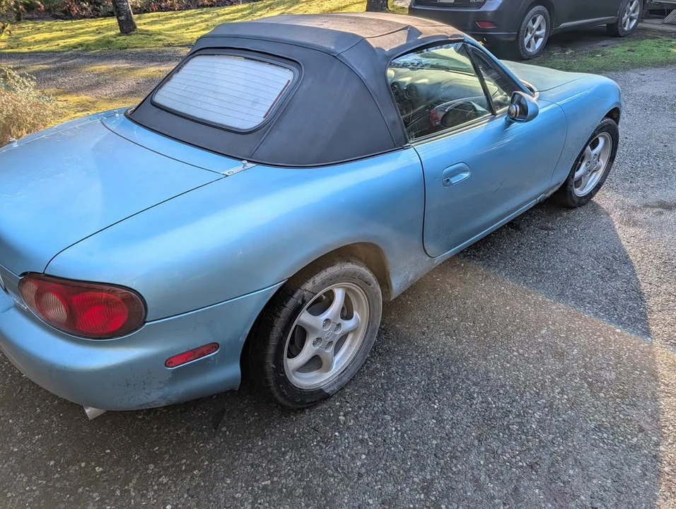 2002 Mazda NB MX-5 Miata - Image 7 of 16