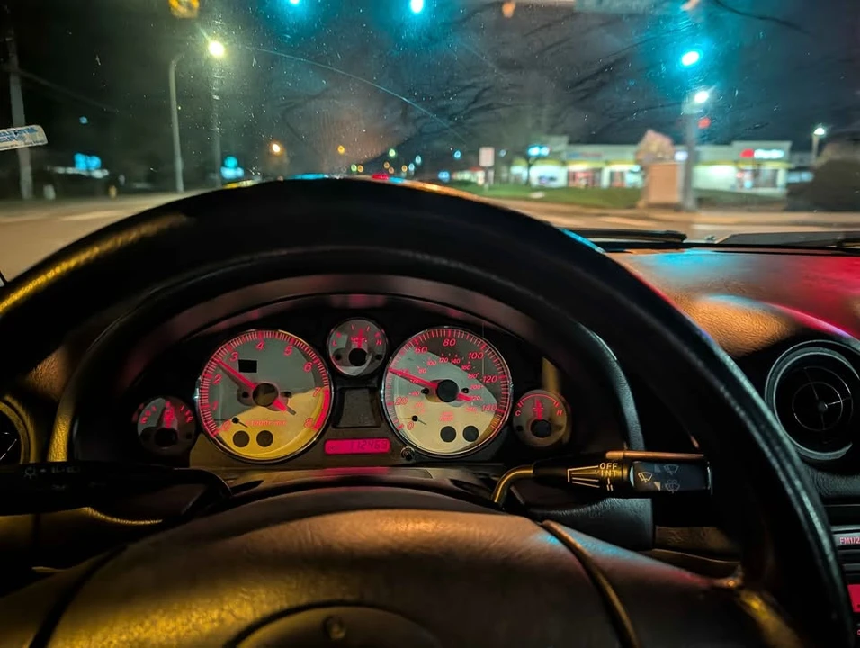 2002 Mazda NB MX-5 Miata - Image 15 of 16