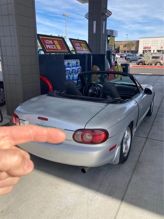 2002 Mazda NB MX-5 Miata - Image 2 of 4