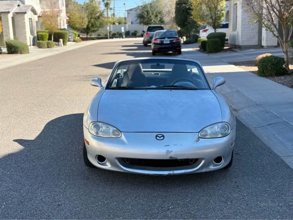 2002 Mazda NB MX-5 Miata - Image 4 of 10