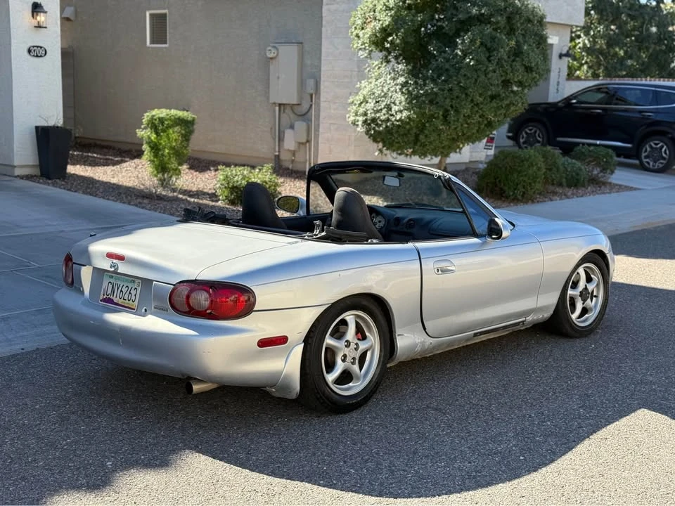 2002 Mazda NB MX-5 Miata - Image 3 of 10