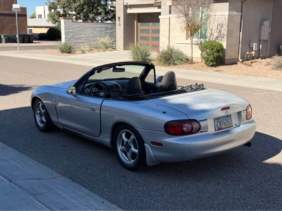 2002 Mazda NB MX-5 Miata - Image 7 of 10