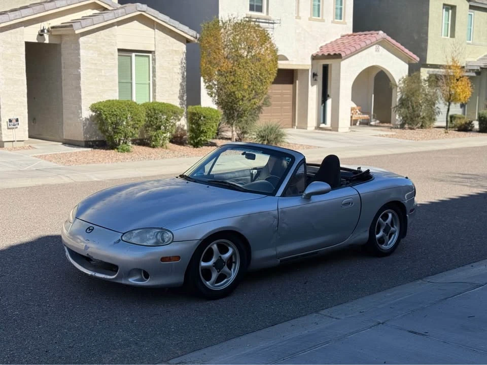 2002 Mazda NB MX-5 Miata - Image 5 of 10