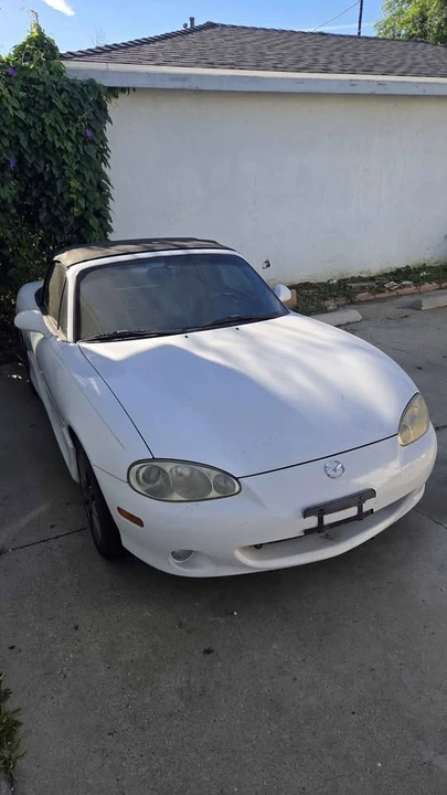 2002 Mazda NB MX-5 Miata - Image 2 of 5