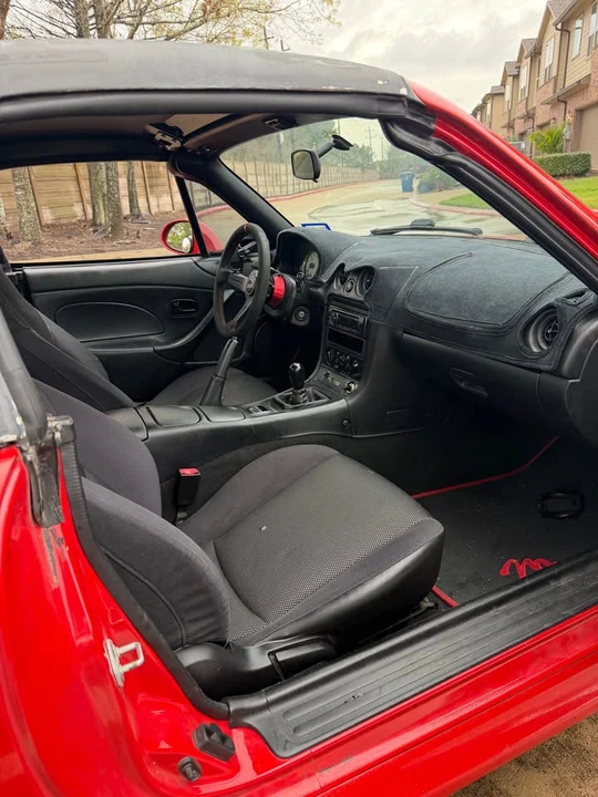 2002 Mazda NB MX-5 Miata - Image 8 of 9