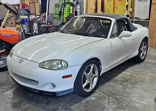2002 Mazda MX-5 Miata Convertible