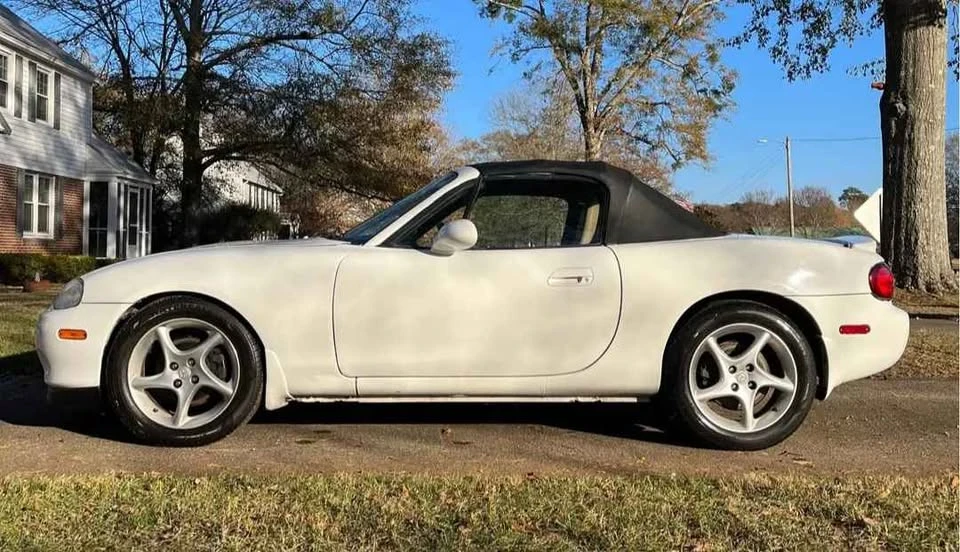2002 Mazda NB MX-5 Miata - Image 3 of 4
