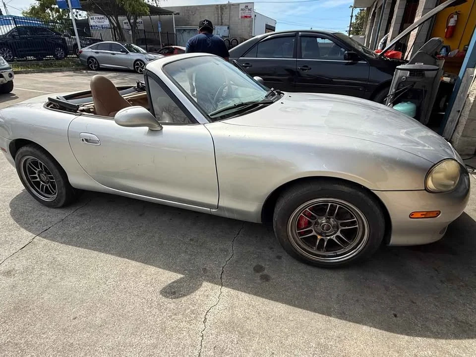 2002 Mazda NB MX-5 Miata - Image 3 of 3