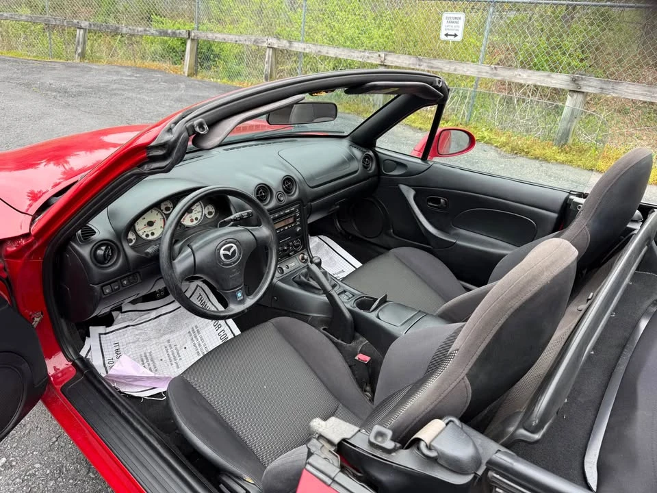 2002 Mazda NB MX-5 Miata - Image 10 of 17