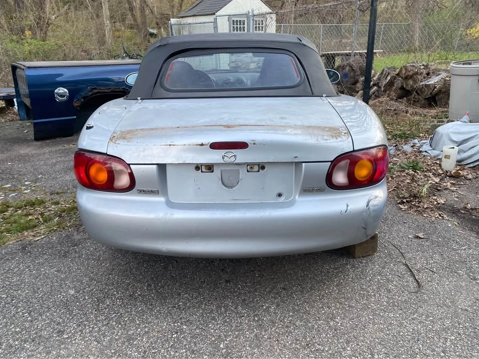 2002 Mazda NB MX-5 Miata - Image 3 of 20