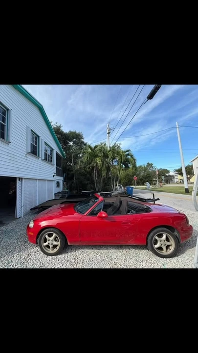2002 Mazda NB MX-5 Miata - Image 2 of 2