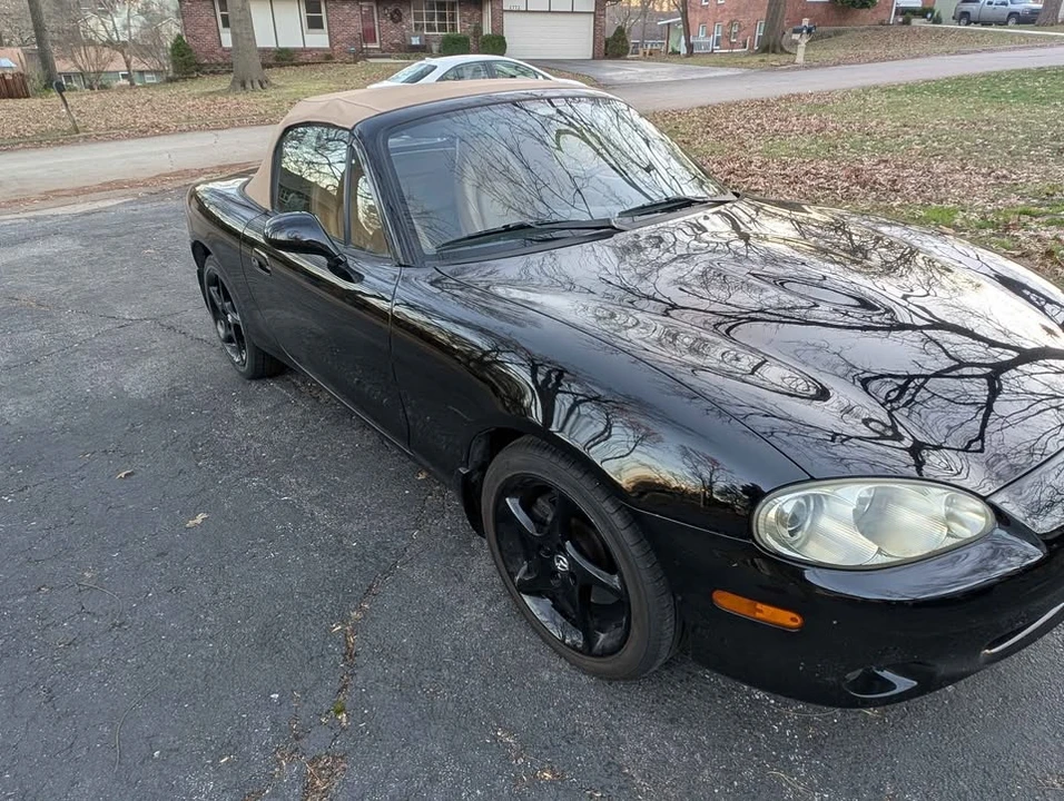 2002 Mazda NB MX-5 Miata - Image 4 of 5
