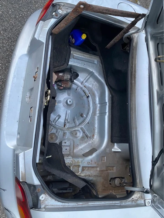 2002 Mazda NB MX-5 Miata - Image 11 of 20
