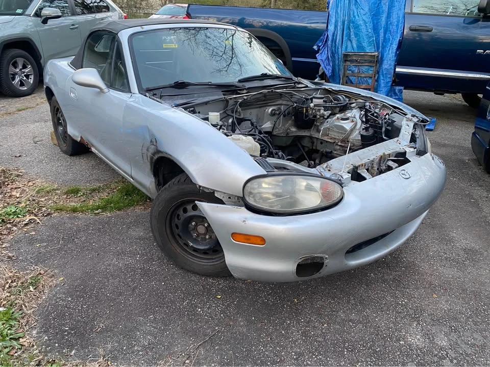 2002 Mazda NB MX-5 Miata - Image 2 of 20