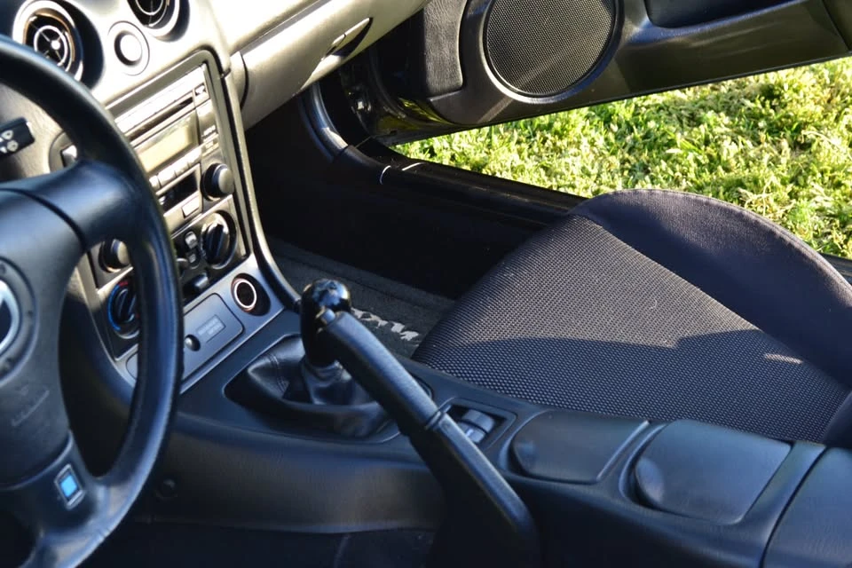2002 Mazda NB MX-5 Miata - Image 10 of 18
